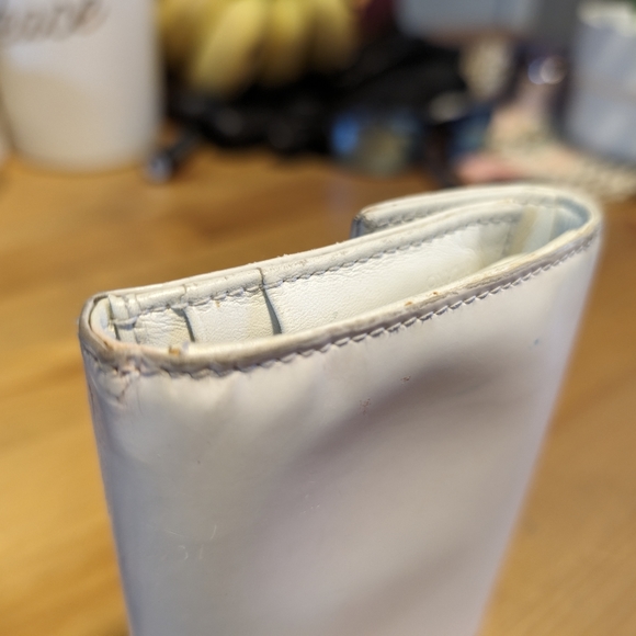 Prada White Wallet with Auth card included - Picture 15 of 16